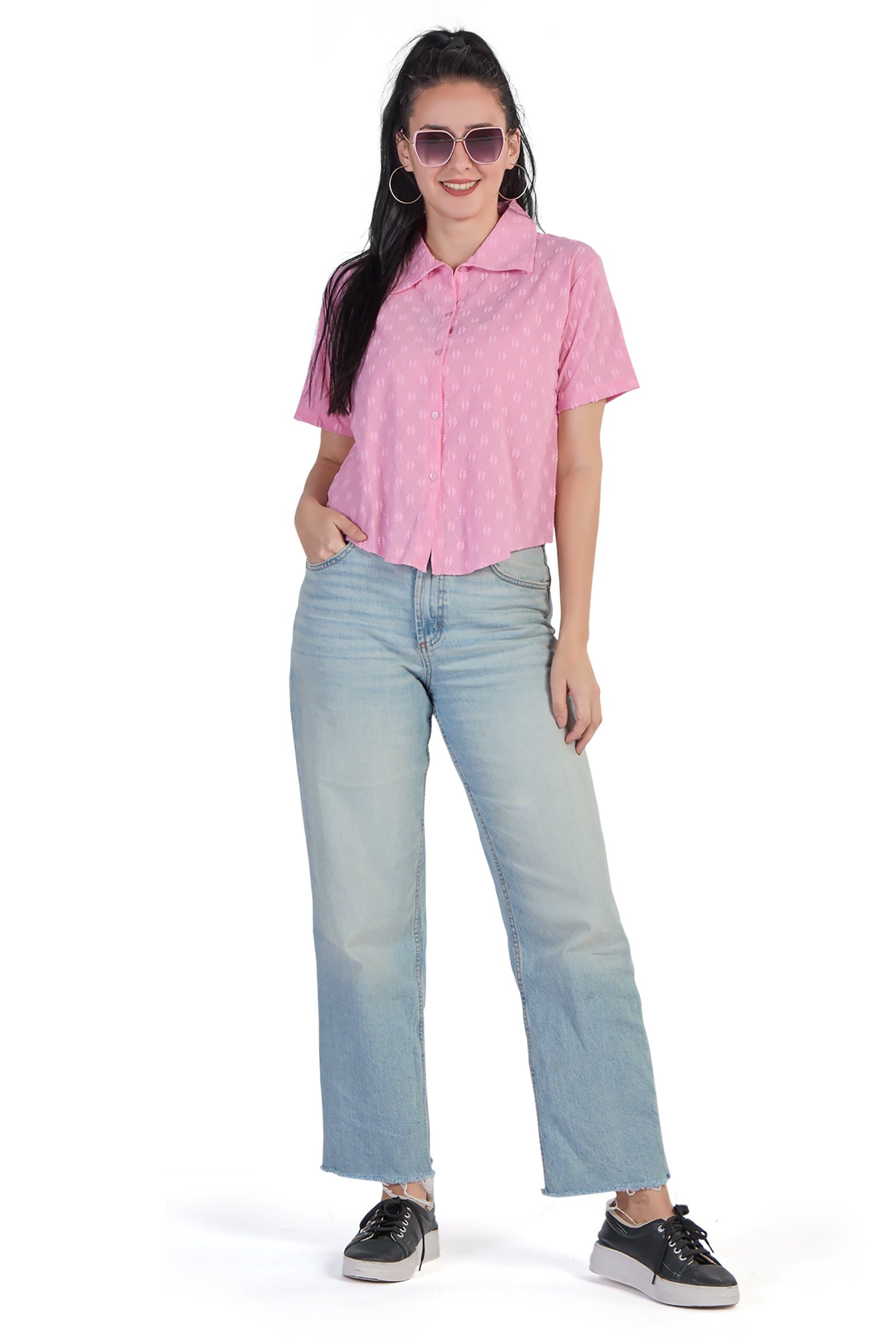 TEXTURED SHORT SLEEVE CROP SHIRT